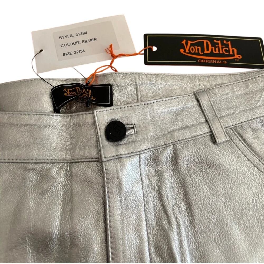 Von Dutch Metallic Silver 100% Leather Shorts Embossed Logo L NWT - Picture 6 of 7